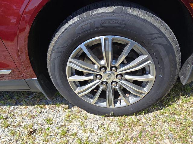 used 2017 Cadillac XT5 car, priced at $13,991