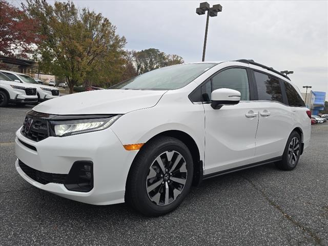 new 2025 Honda Odyssey car, priced at $42,141