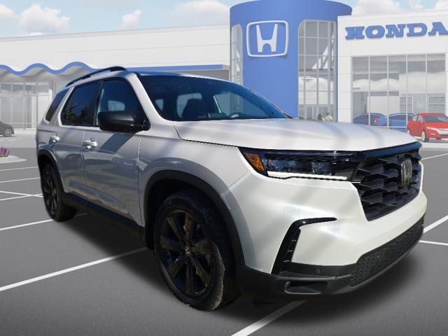 new 2025 Honda Pilot car, priced at $40,247