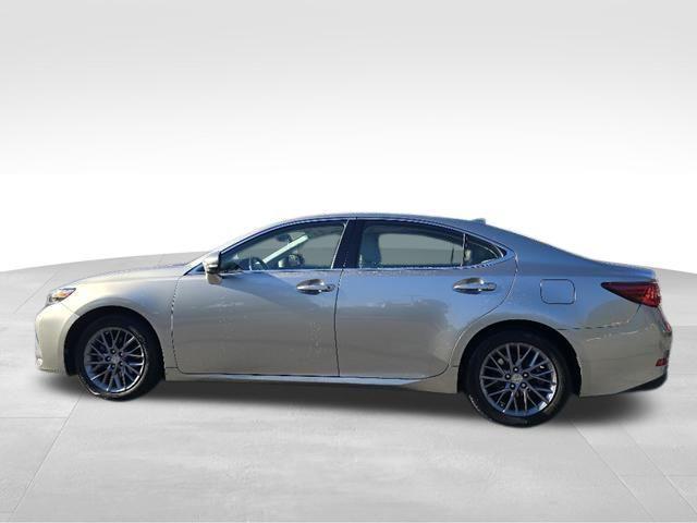 used 2018 Lexus ES 350 car, priced at $22,563