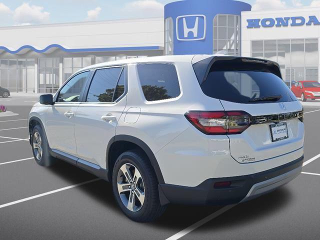 new 2025 Honda Pilot car, priced at $44,428