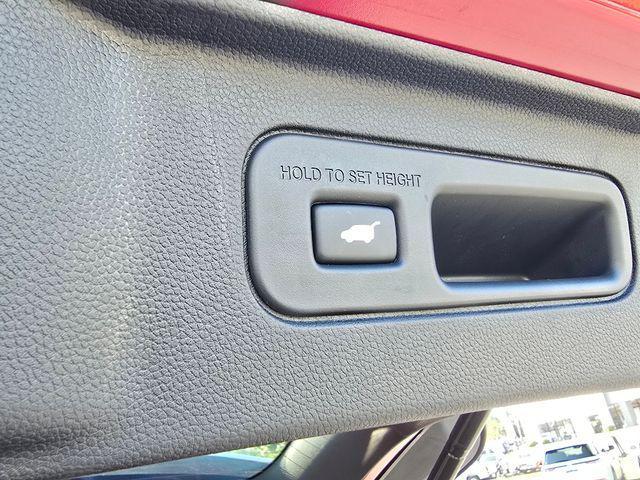 used 2025 Honda Pilot car, priced at $43,991