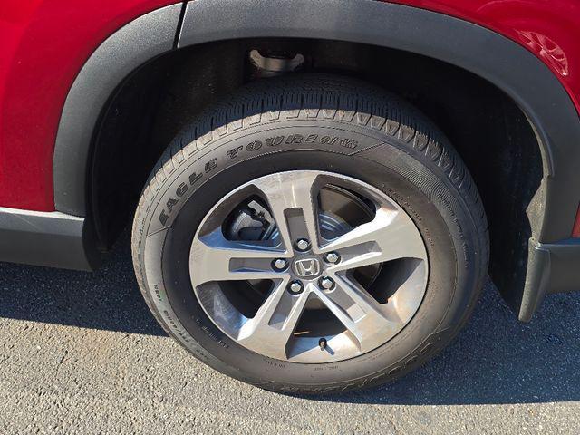 used 2025 Honda Pilot car, priced at $43,991