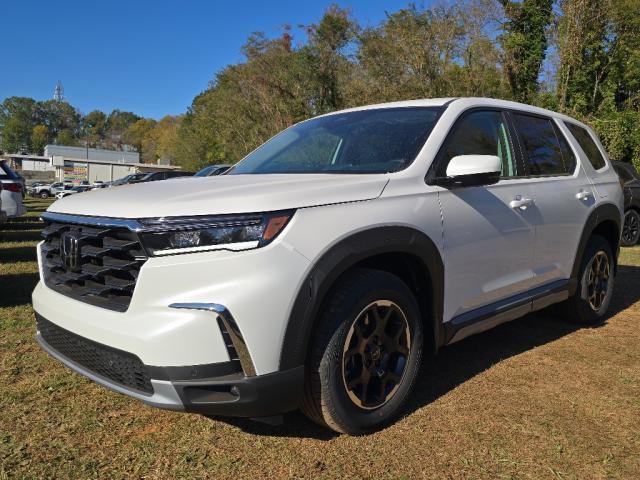 new 2025 Honda Pilot car, priced at $46,955