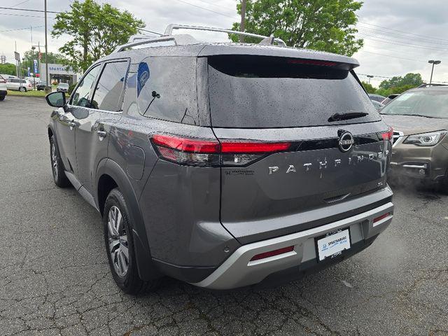 used 2022 Nissan Pathfinder car, priced at $31,302