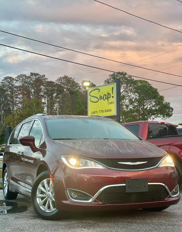 used 2018 Chrysler Pacifica car, priced at $14,990