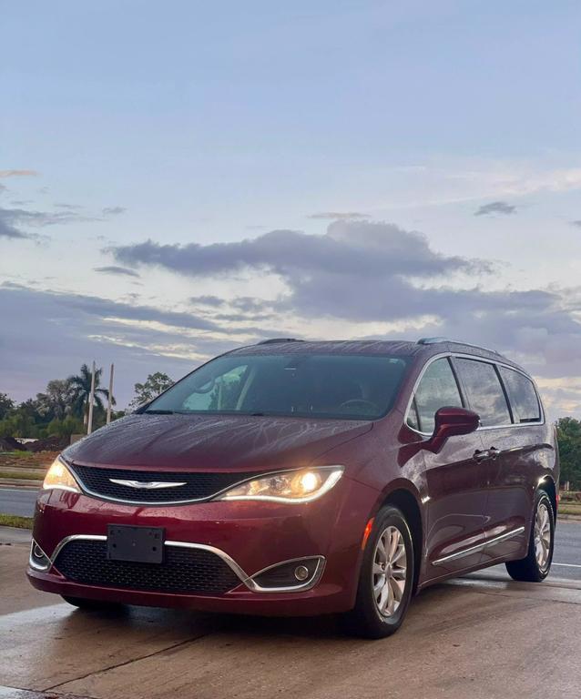 used 2018 Chrysler Pacifica car, priced at $14,990