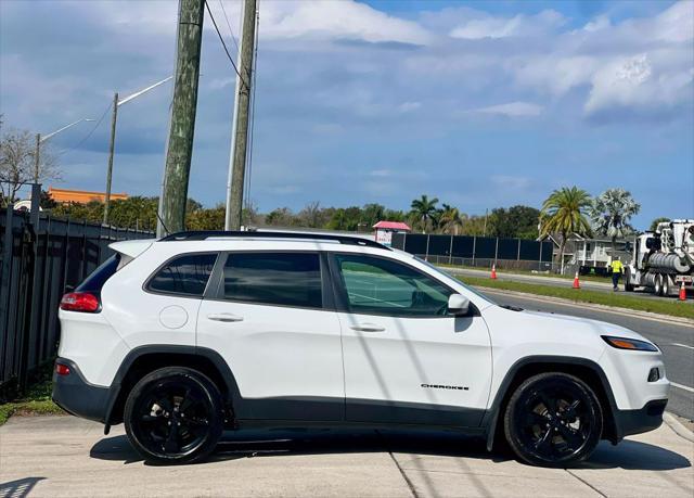 used 2018 Jeep Cherokee car, priced at $10,990