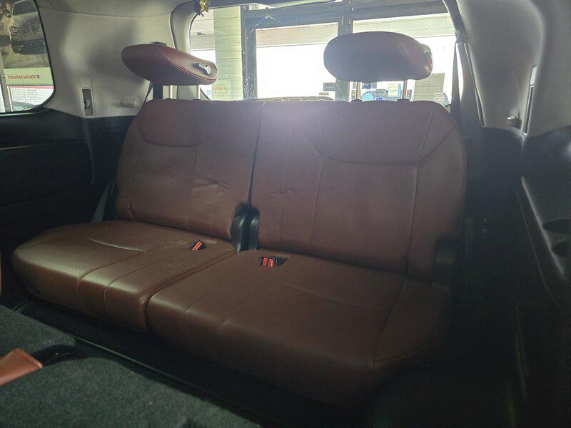 used 2018 Lexus LX 570 car, priced at $46,995