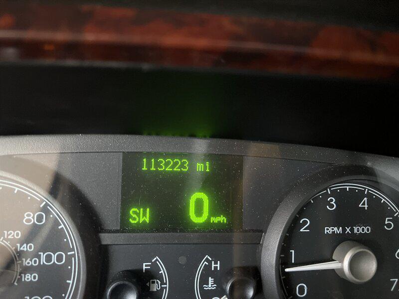 used 2009 Lincoln Town Car car, priced at $8,995