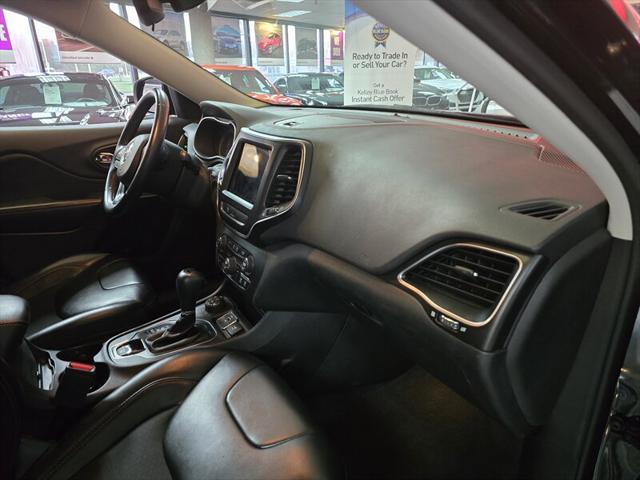 used 2019 Jeep Cherokee car, priced at $16,995