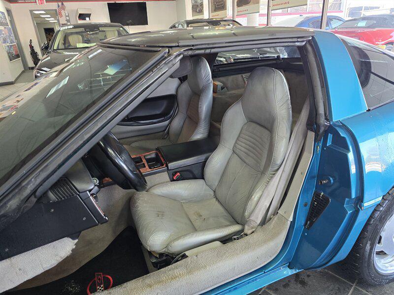 used 1995 Chevrolet Corvette car, priced at $8,995