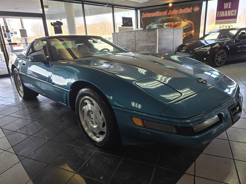 used 1995 Chevrolet Corvette car, priced at $8,995