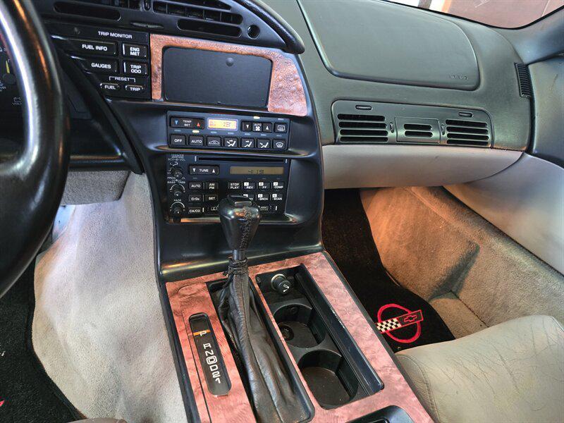 used 1995 Chevrolet Corvette car, priced at $8,995