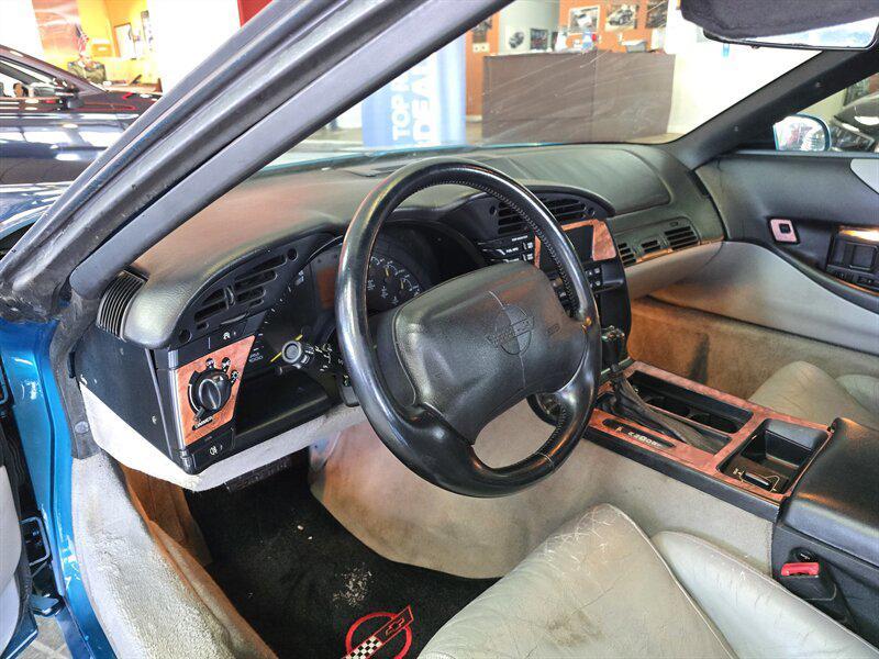 used 1995 Chevrolet Corvette car, priced at $8,995