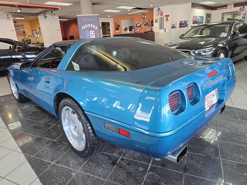 used 1995 Chevrolet Corvette car, priced at $8,995