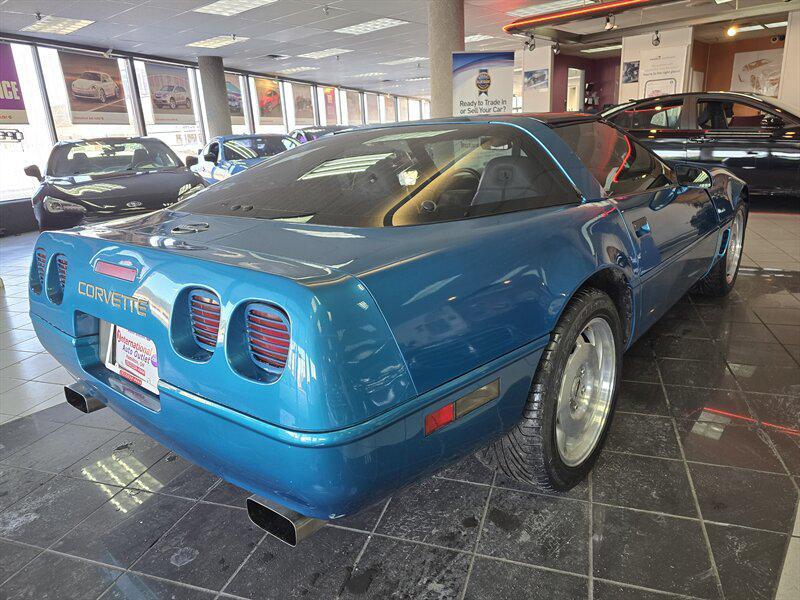 used 1995 Chevrolet Corvette car, priced at $8,995