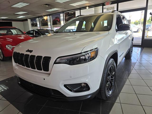 used 2023 Jeep Cherokee car, priced at $21,995