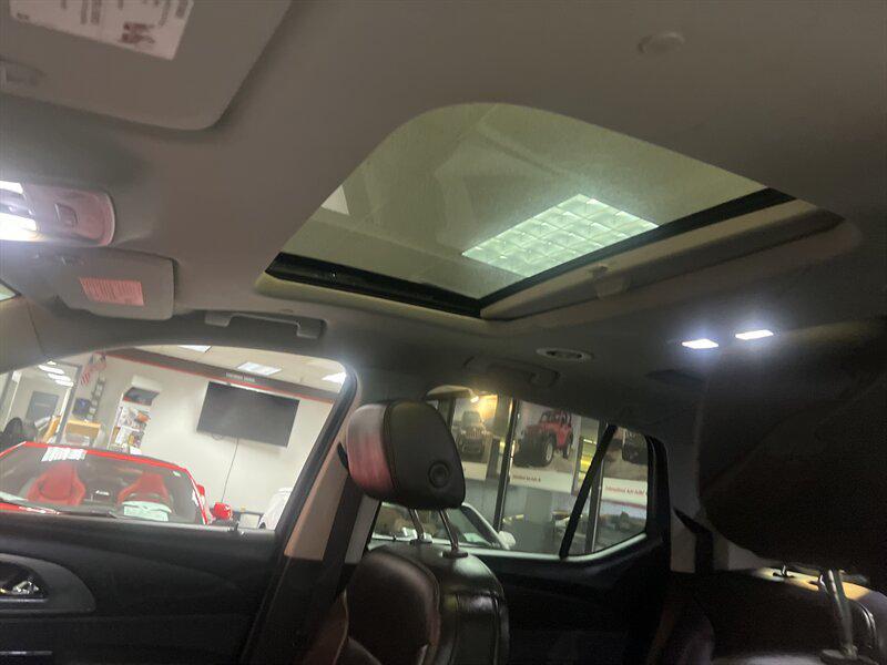 used 2020 Chevrolet Traverse car, priced at $25,995