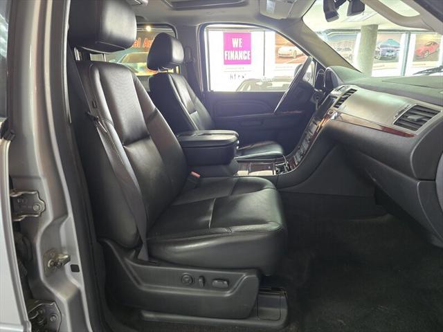 used 2010 Cadillac Escalade ESV car, priced at $16,995