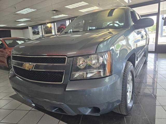 used 2011 Chevrolet Avalanche car, priced at $10,995