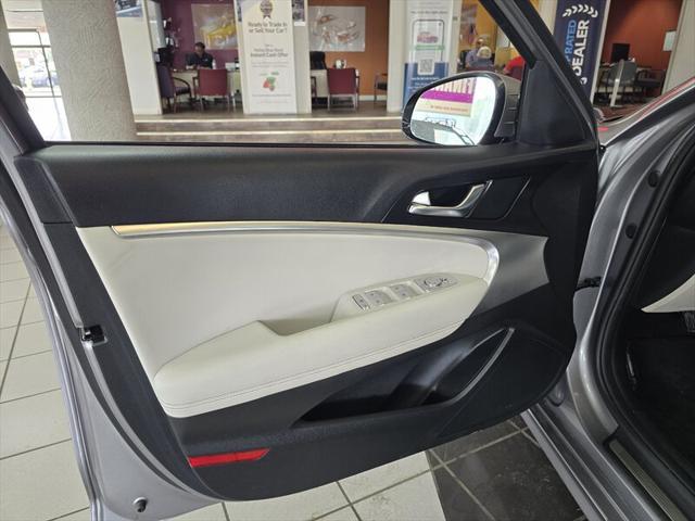 used 2025 Genesis G70 car, priced at $31,995