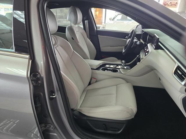used 2025 Genesis G70 car, priced at $31,995