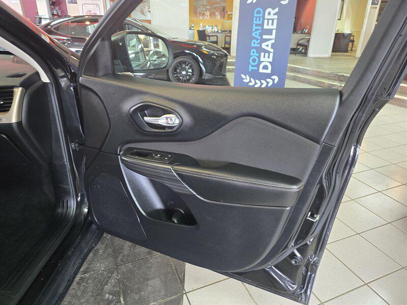 used 2016 Jeep Cherokee car, priced at $9,995
