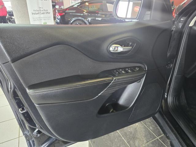 used 2016 Jeep Cherokee car, priced at $9,995