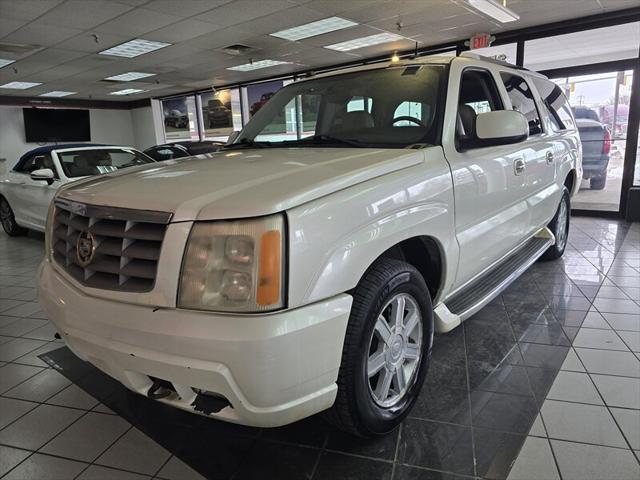 used 2004 Cadillac Escalade ESV car, priced at $5,995