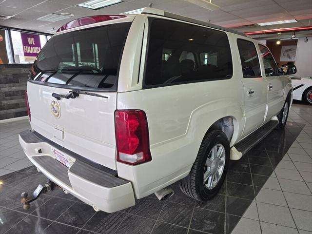 used 2004 Cadillac Escalade ESV car, priced at $5,995