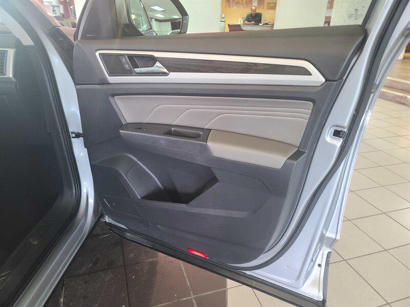 used 2021 Volkswagen Atlas car, priced at $21,995