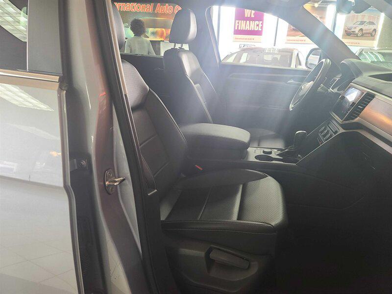 used 2021 Volkswagen Atlas car, priced at $21,995