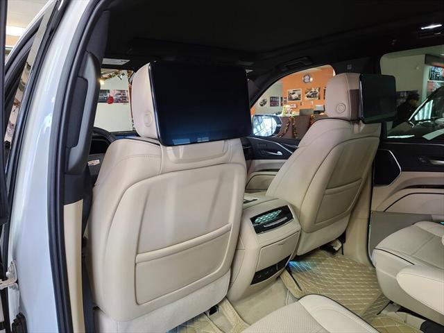 used 2022 Cadillac Escalade ESV car, priced at $99,995