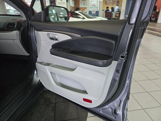 used 2019 Honda Ridgeline car, priced at $17,995