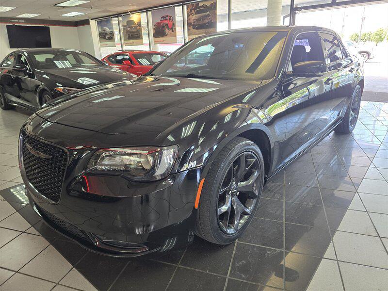 used 2021 Chrysler 300 car, priced at $18,995