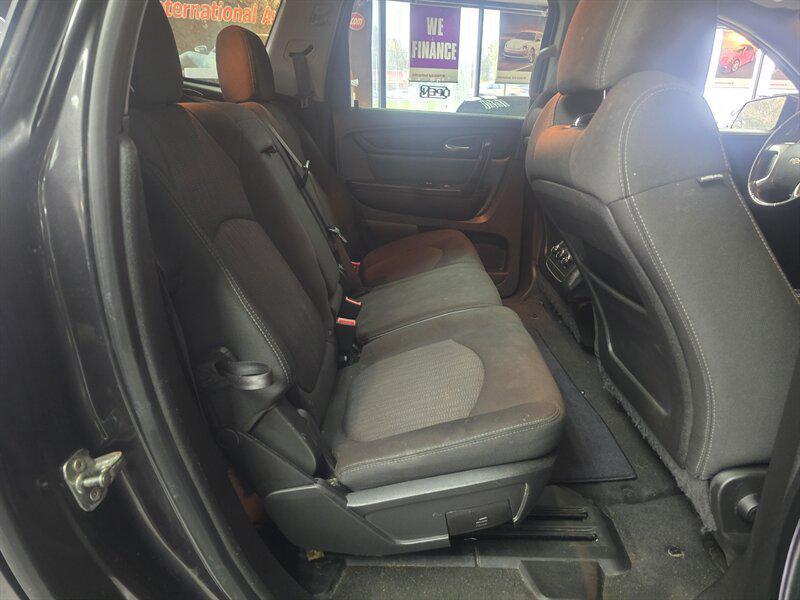 used 2015 Chevrolet Traverse car, priced at $6,995