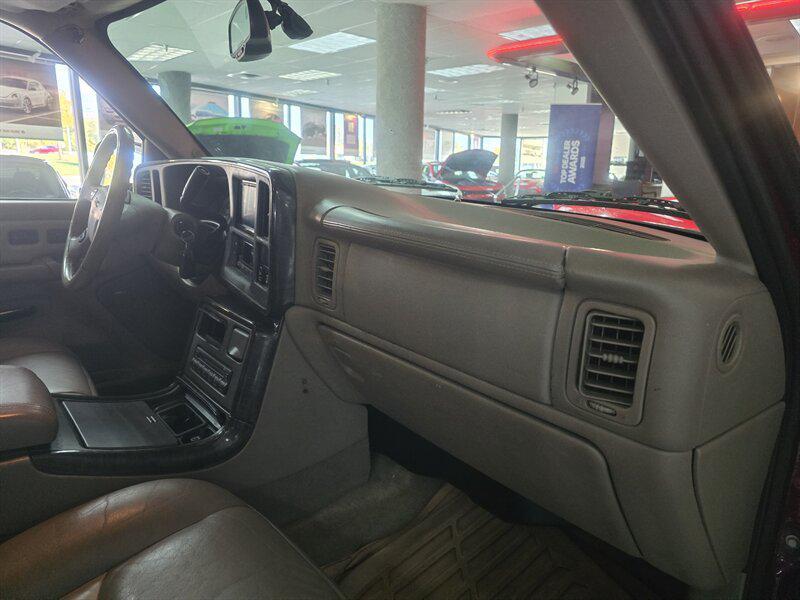 used 2004 GMC Yukon XL car, priced at $3,995