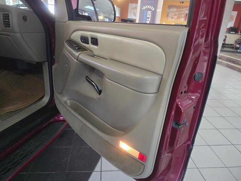 used 2004 GMC Yukon XL car, priced at $3,995