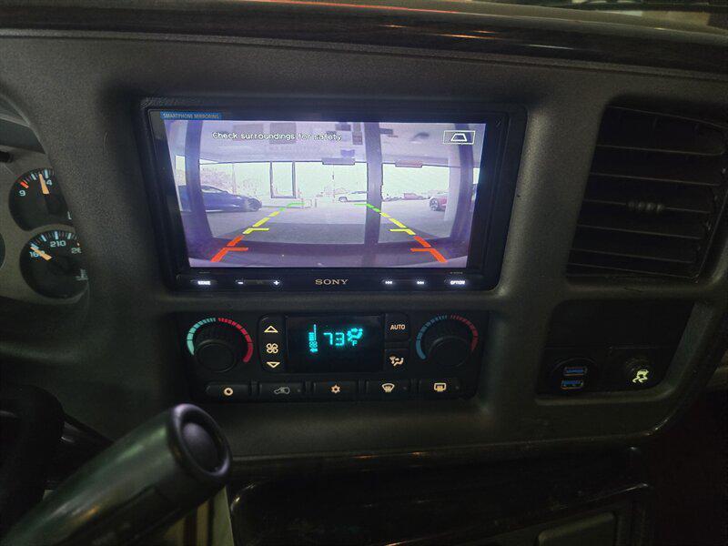 used 2004 GMC Yukon XL car, priced at $3,995