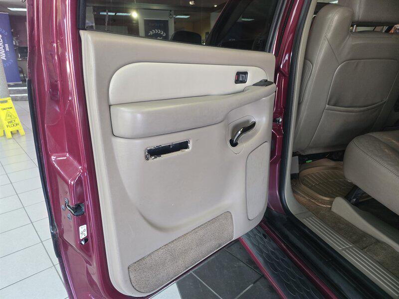 used 2004 GMC Yukon XL car, priced at $3,995
