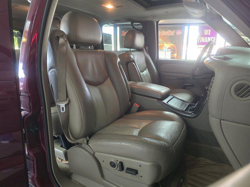 used 2004 GMC Yukon XL car, priced at $3,995