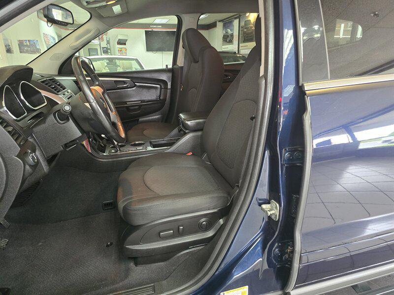 used 2010 Chevrolet Traverse car, priced at $7,995