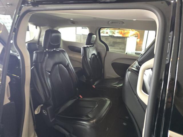 used 2024 Chrysler Pacifica car, priced at $28,995