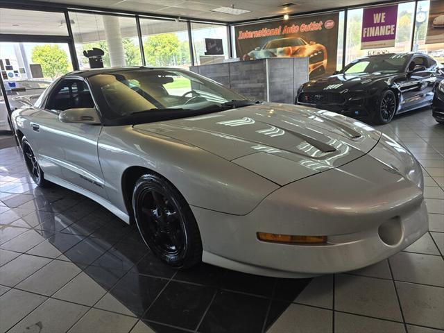 used 1995 Pontiac Firebird car, priced at $10,995