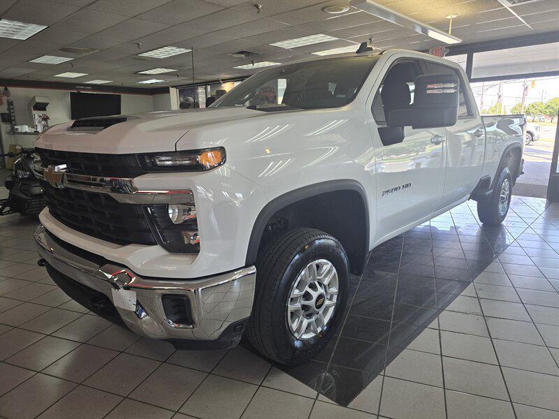 used 2024 Chevrolet Silverado 2500 car, priced at $49,995