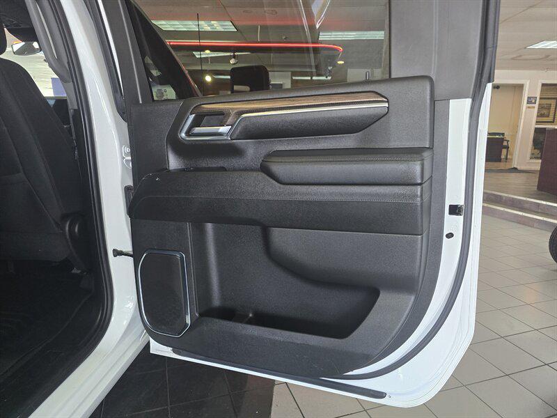 used 2024 Chevrolet Silverado 2500 car, priced at $49,995