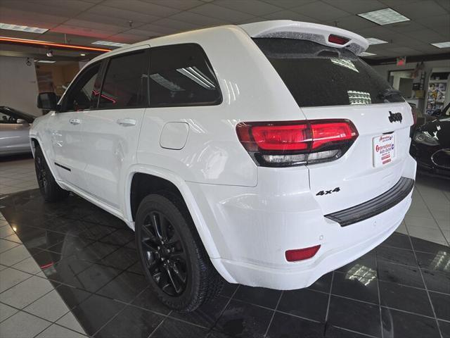 used 2018 Jeep Grand Cherokee car, priced at $17,995