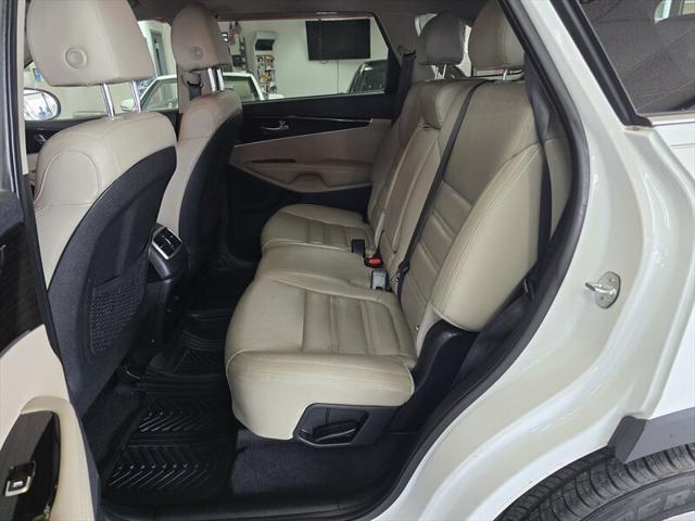used 2019 Kia Sorento car, priced at $12,995