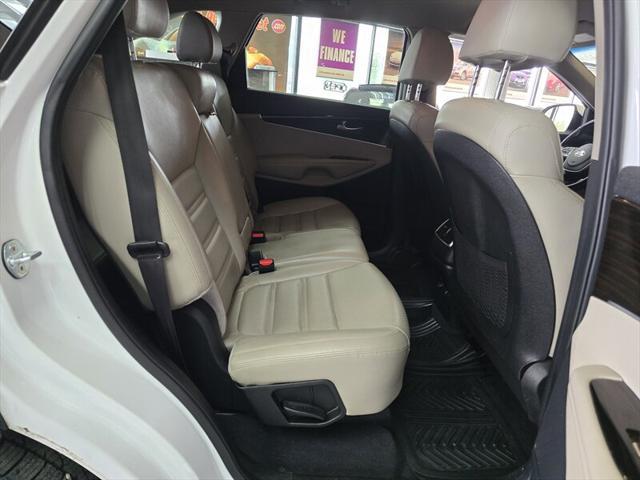 used 2019 Kia Sorento car, priced at $12,995